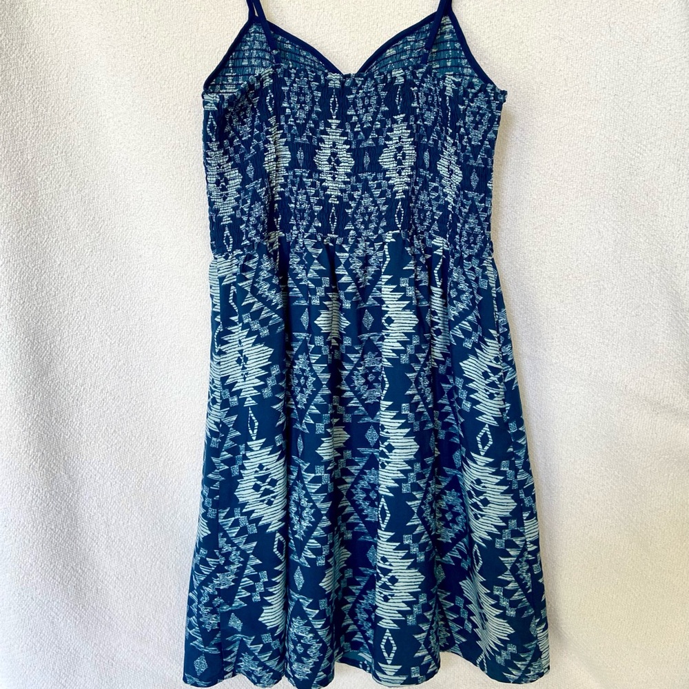 Blue Patterned Smocked Dress - size XL